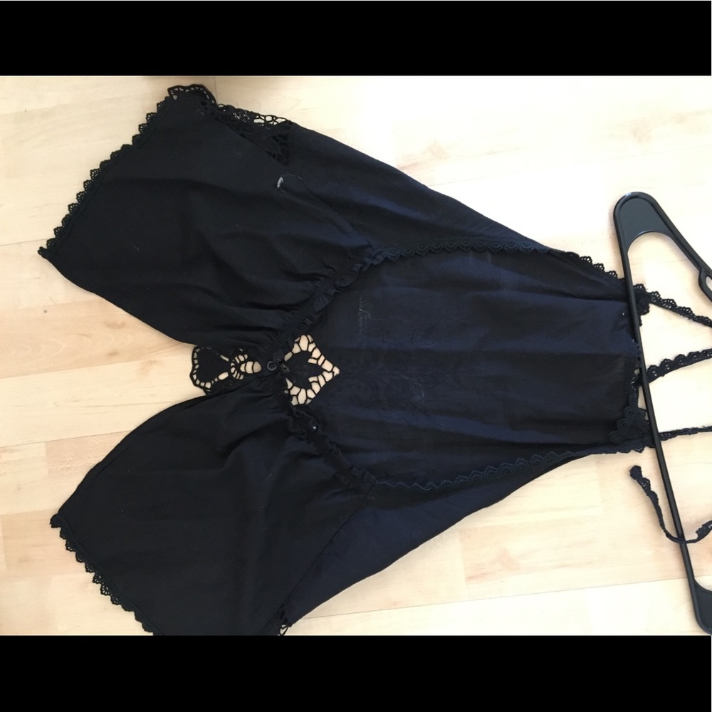 Tobi- open back tank top with lace details